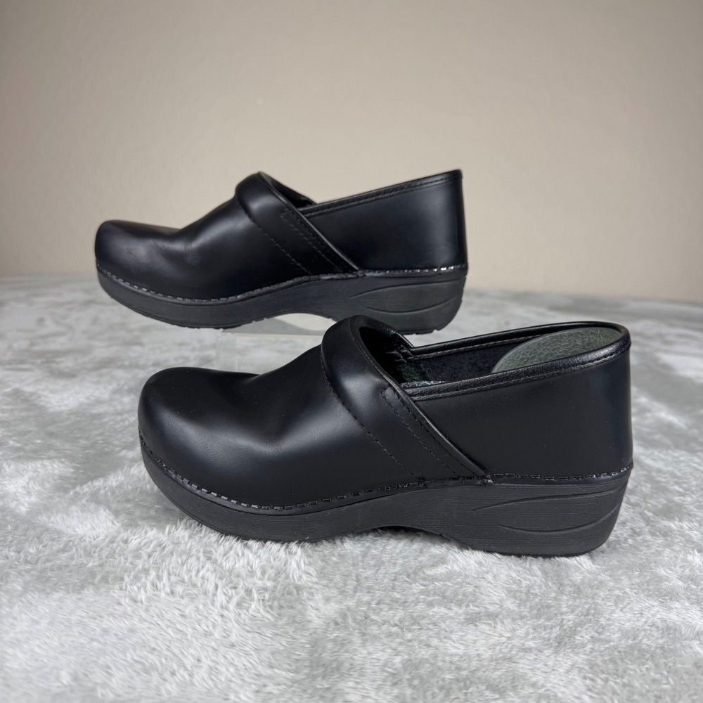 Dansko XP 2.0 Clogs Leather Professional Wide Womens 38 (7.5-8) boho cottage